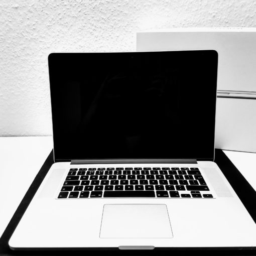 MacBook Pro (Retina, 15 inch, mid 2015)